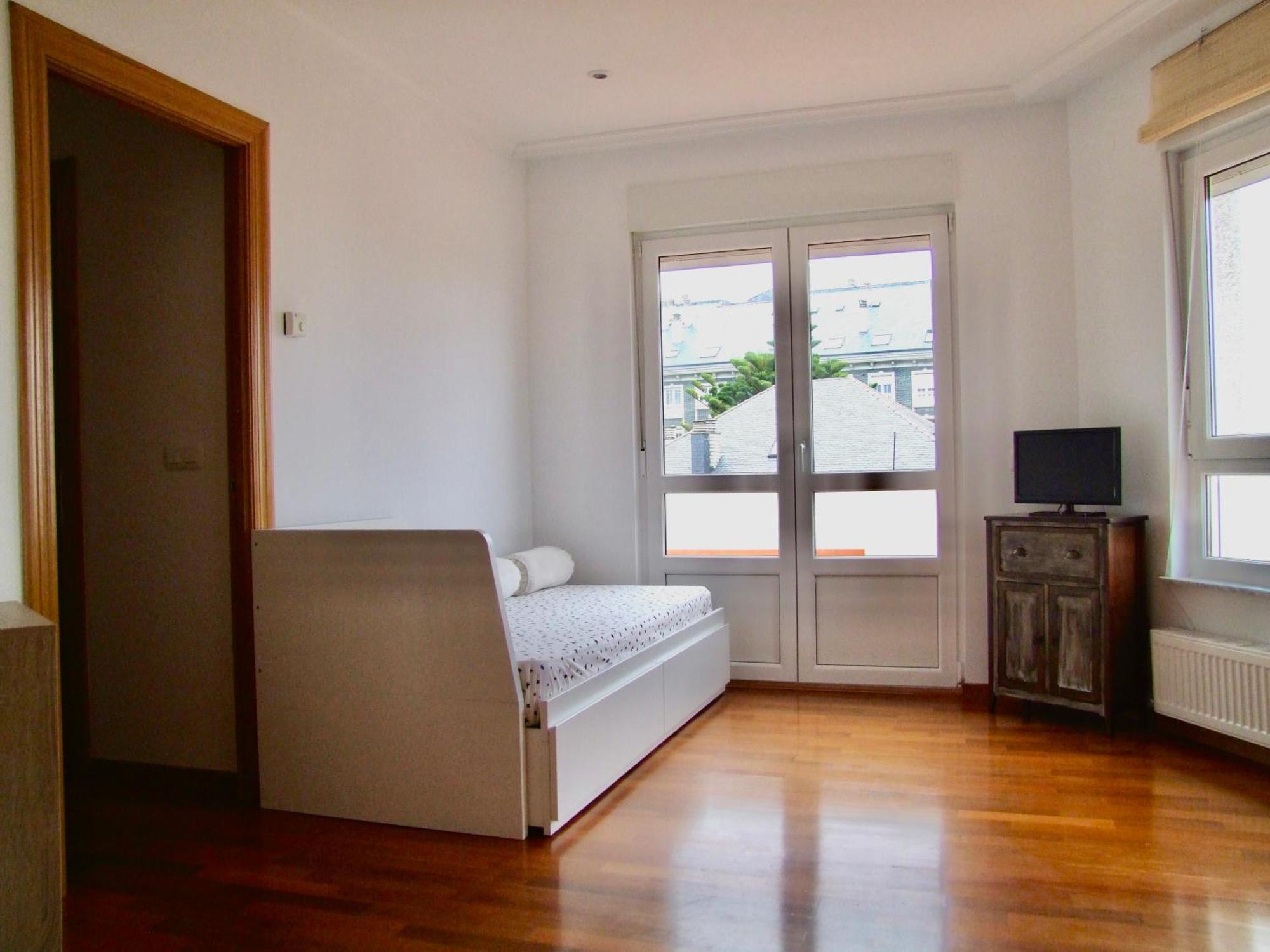 Atico Vacaciones Ribadeo Apartment Luaran gambar